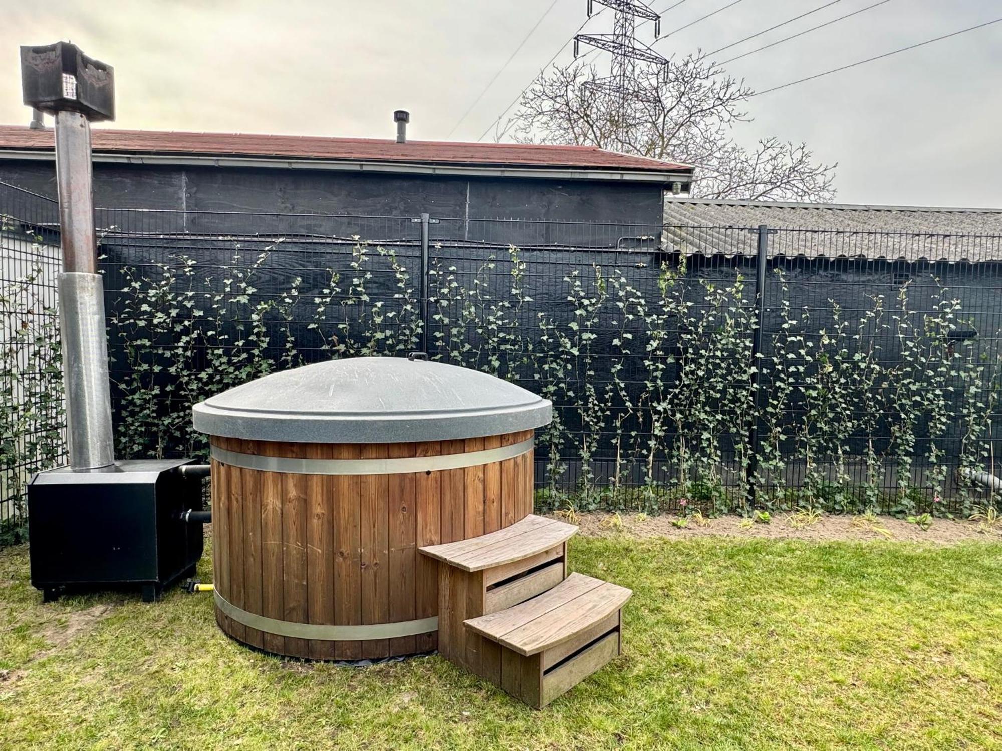 Edelhert, Moderne En Comfortabele Vakantiewoning Met Hottub! Ermelo Exteriör bild
